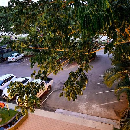 Maya'S Kings Kourt Mysore Luaran gambar