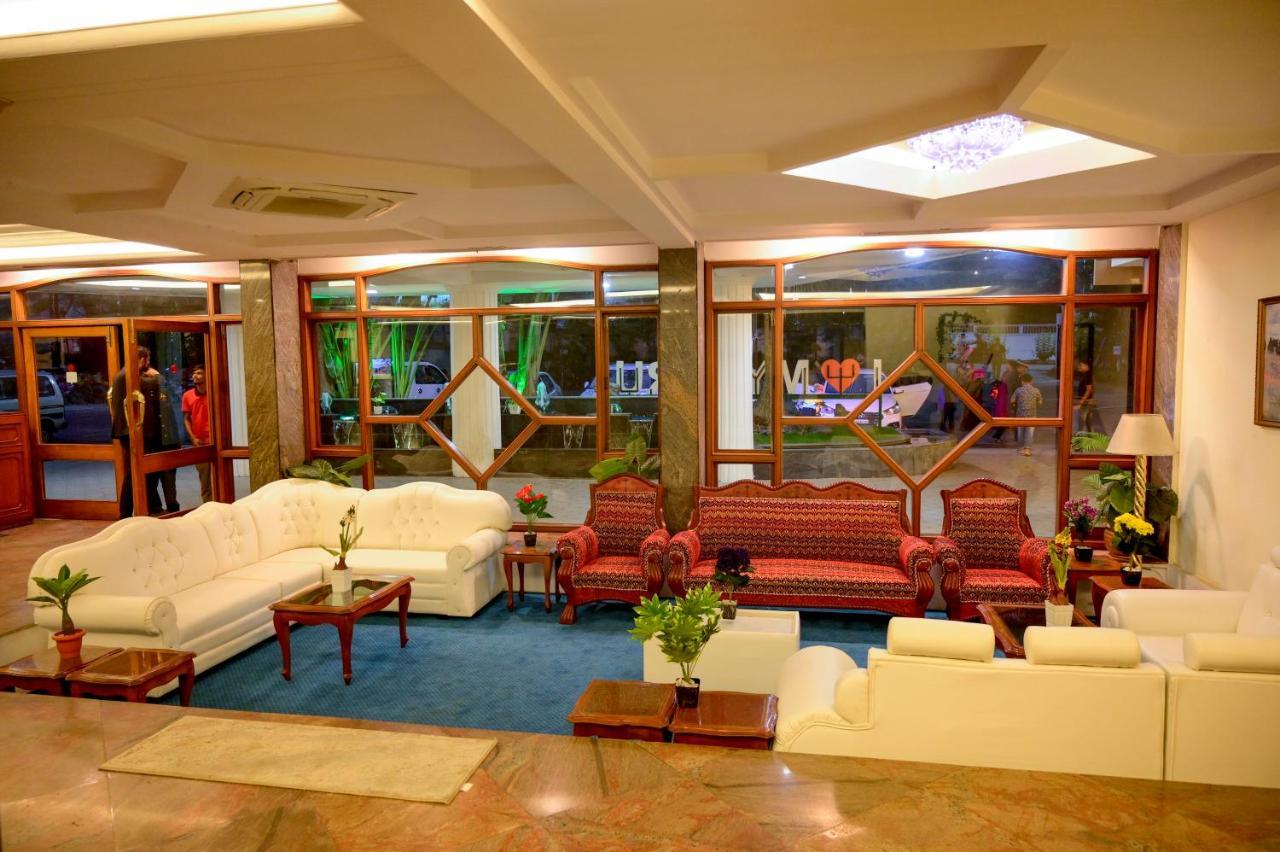 Maya'S Kings Kourt Mysore Luaran gambar