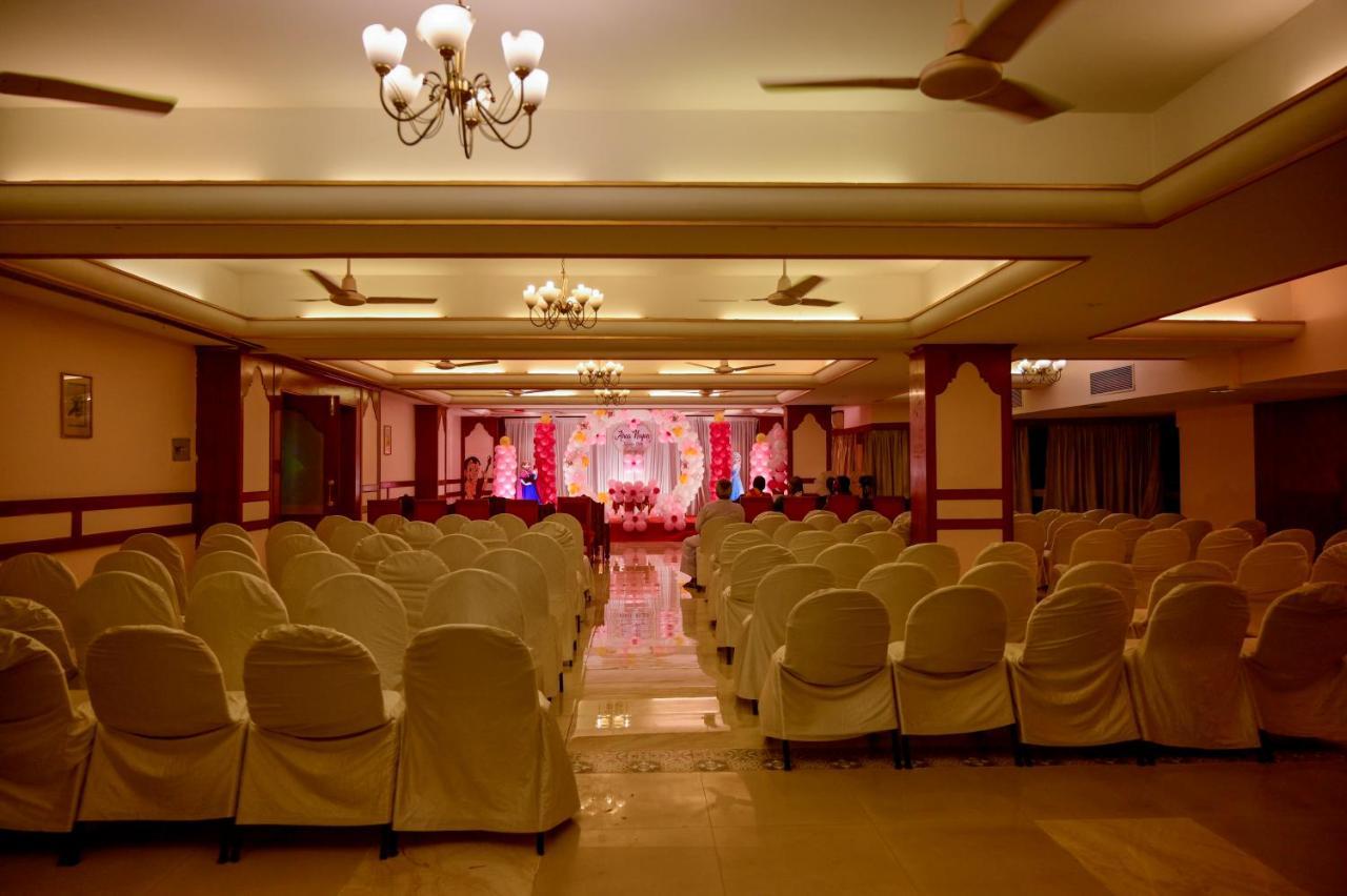 Maya'S Kings Kourt Mysore Luaran gambar